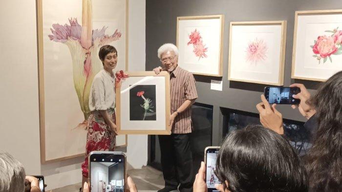 Pembukaan pameran seni botani Eunike Nugroho di Artotel Semarang.