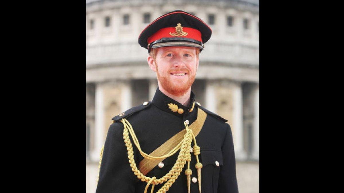 Rhys Whittock, pria yang disebut sangat mirip dengan Pangeran Harry.