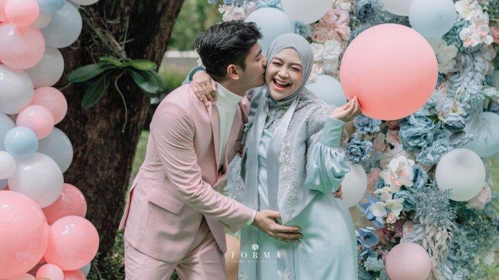 Ria Ricis dan Teuku Ryan menggelar acara gender reveal.