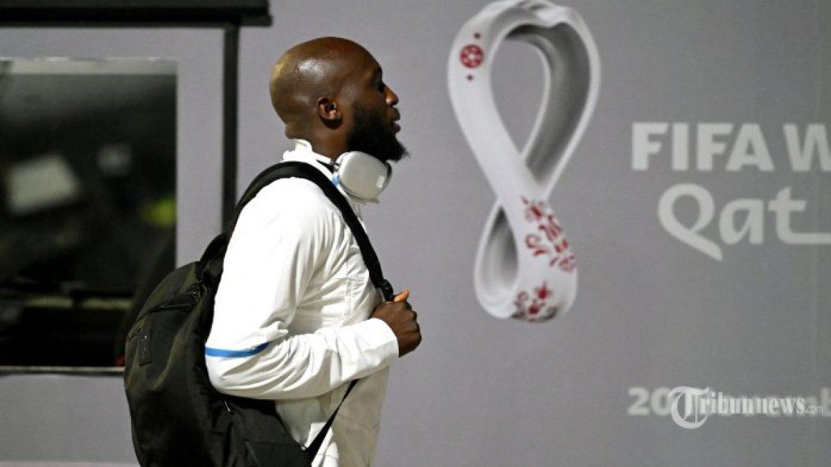 Striker Timnas Belgia, Romelu Lukaku tiba di Bandara Internasional Hamad, Doha, Qatar, Sabtu (19/11/2022) waktu setempat, menjelang turnamen sepak bola Piala Dunia 2022.
