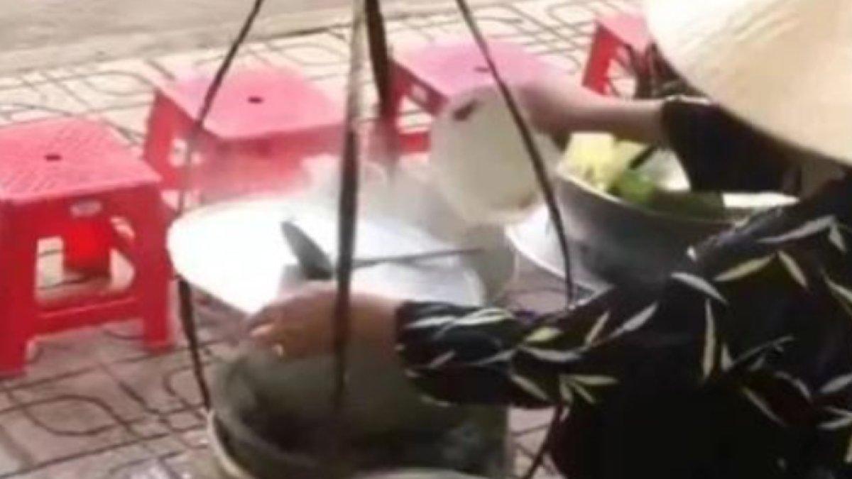 T nekat memakai lagi kaldu sisa pelanggan