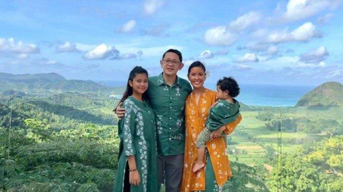 Titi Radjo Padmaja masih fokus dengan keluarga