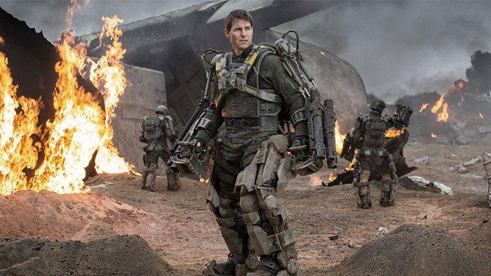 Tom Cruise dalam film Edge of Tomorrow.