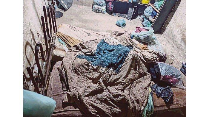Wanita dan kedua anaknya disekap oleh ayahnya