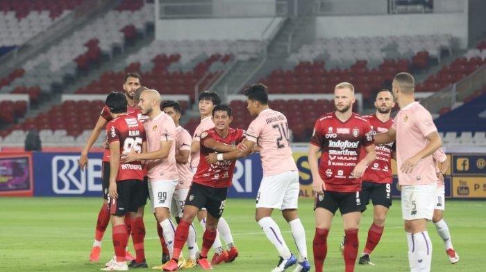 Bali United saat melawan Persik Kediri