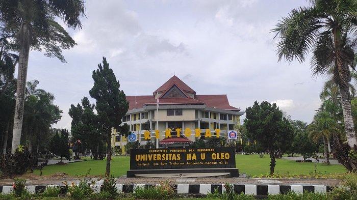 Suasana kampus Universitas Halu Oleo (UHO) jelang pendaftaran dan pemilihan Rektor.