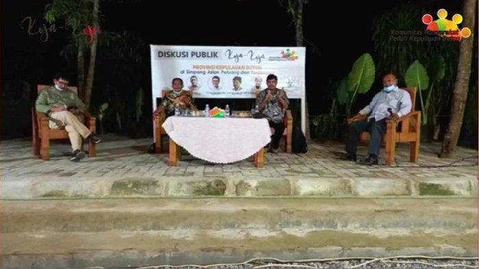 Diskusi publik bertema Provinsi Kepulauan Buton di Simpang Jalan Peluang dan Tantangan