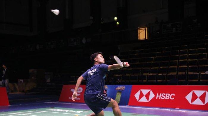 Pebulu tangkis tunggal putra, Anthony Sinisuka Ginting, saat melakukan latihan perdana di arena pertandingan Piala Sudirman 2021 di Energia Areena, Vantaa, Finlandia, Kamis (24/9/2021).(Dok. Badminton Indonesia )