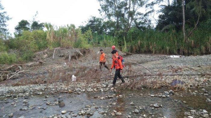 Hingga pencarian hari ketiga yang dilakukan tim SAR gabungan pada Minggu (10/10/2021), pekerja perkebunan nilam bernama Deng Pena (40) yang hilang tersebut belum ditemukan. Sudah 4 hari pekerja tersebut hilang misterius di hutan Desa Mahalona, Kecamatan Towuti, Kabupaten Luwu Timur (Lutim), Provinsi Sulawesi Selatan (Sulsel).