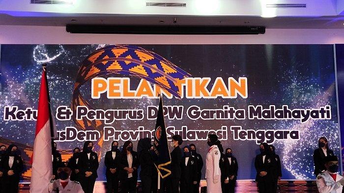 Sitya Giona Nur Alam, putri mantan Gubernur Sulawesi Tenggara (Sultra), Nur Alam resmi dilantik menjadi Ketua Dewan Pimpinan Wilayah (DPW) Garnita Malahayati Nasdem Sultra.