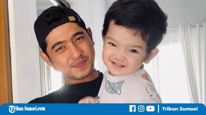 Arya Saloka dan putranya, Ibrahim Jalal Ad Din Rumi