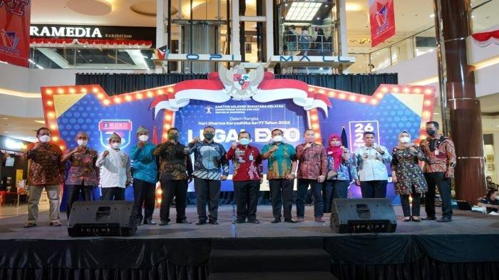 Kakanwil kemenkumham Sumsel Harun Sulianto membuka Legal Expo dan pameran Pelayanan Publik kemenkumham di OPI Mall Jl. Gubernur H. A Bastari, Kab. Banyuasin, Jumat (26/8/2022).