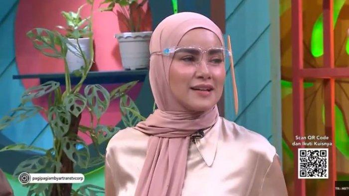 Olla Ramlan saat datang di Pagi Pagi Ambyar Trans TV