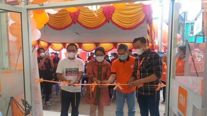 Peresmian Authorized Mi Shop Vitta Cell Timika, Jumat (30/4/2021) .