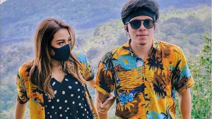 Aurel Hermansyah bersama Atta Halilintar
