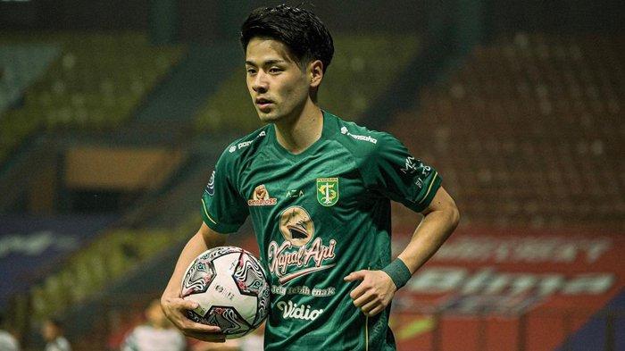 Tampil fenomenal bersama Persebaya Surabaya.