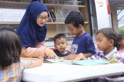 Buang Malu dengan Mendongeng di KaCa Universitas Muhammadiyah Malang