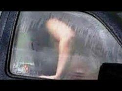 Bajaj Bergoyang di Keramaian, Ternyata Isinya Kakek Bercinta dengan Wanita Muda, Videonya pun Viral