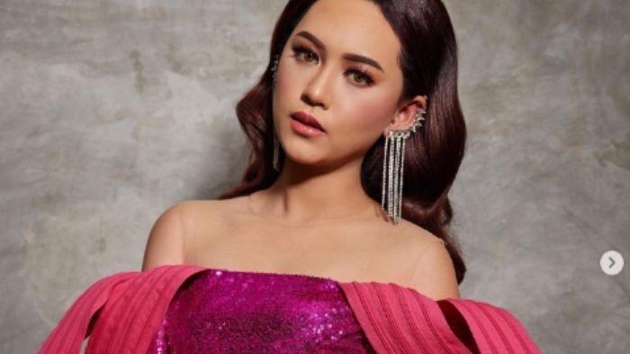 Happy Asmara dikabarkan segera menikah usai menggunggah postingan terbaru