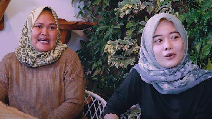 Yessy bersama ibunya menjelaskan tentang konflik batal nikah