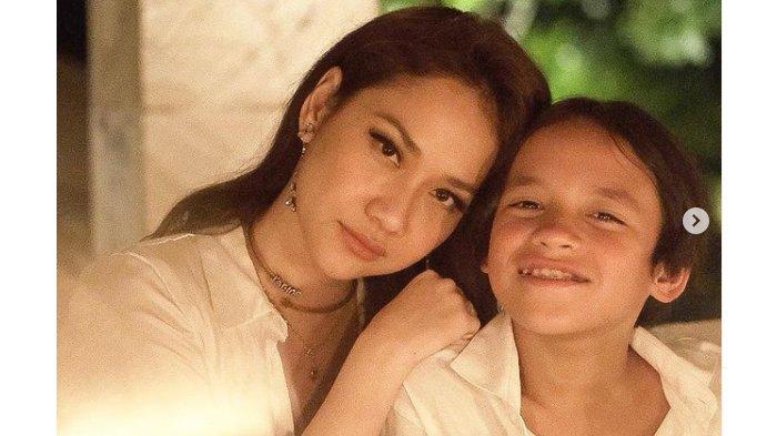 Potret BCL bersama Noah Sinclair