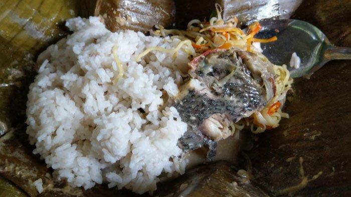 Menu botok ikan di Warung Makan Wono Lestari