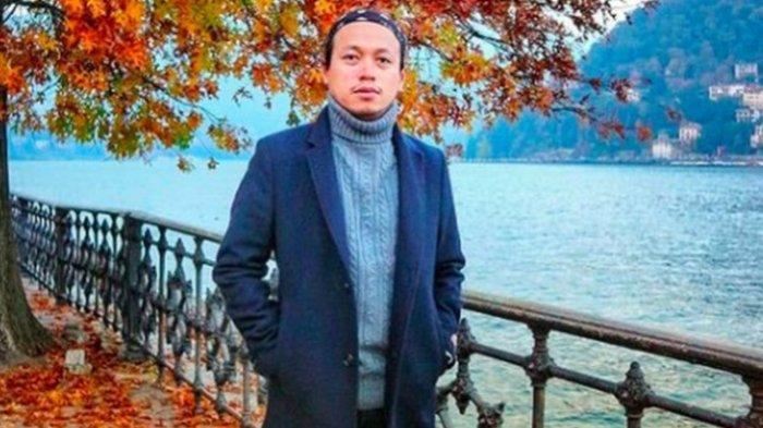 Cahayadi Kam atau Eki sukses menjuarai kompetisi musik bergengsi di Italia, All Together Now.