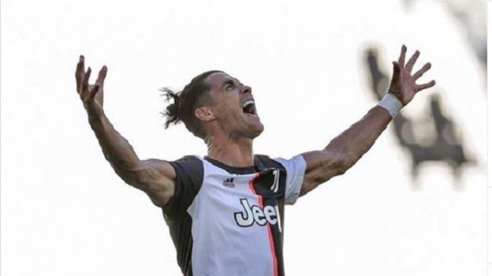 Cristiano Ronaldo sukses membawa Juventus juara Liga Italia 2019-2020.