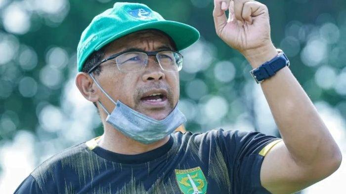Pelatih Persebaya Surabaya Aji Santoso