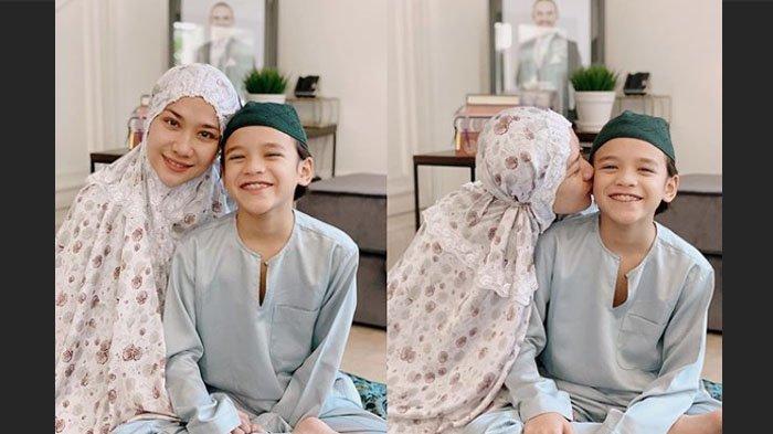Sosok Ashraf di foto Lebaran Bunga Citra Lestari