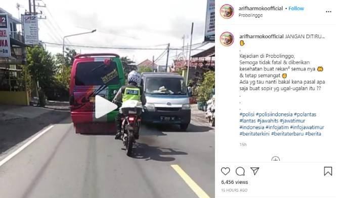 Tangkapan layar video mobil elf tabrak polisi video-nya diunggah salah satu akun Instagram