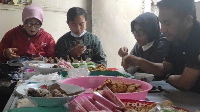 Warung Bu Matun di Ponorogo yang berdiri sejak tahun 1984.