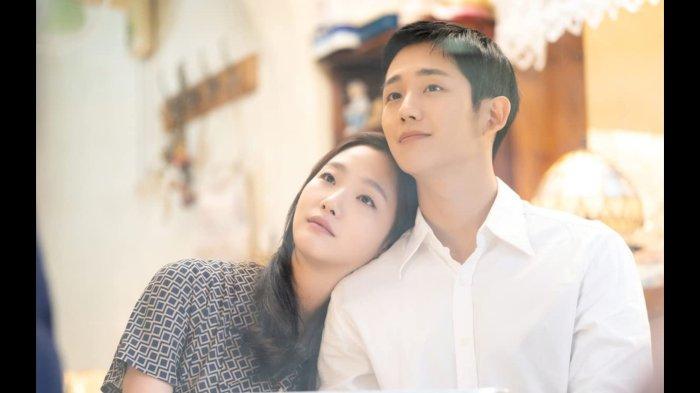 Cuplikan film Tune in for Love (2018).