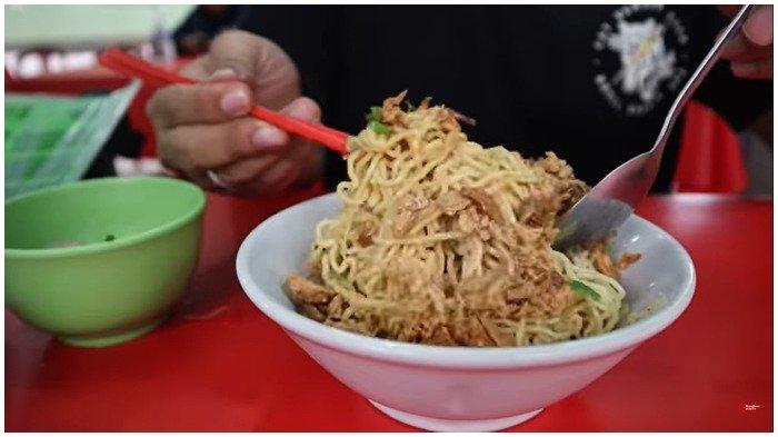 Seporsi Bakmi Bnagka Asli 17
