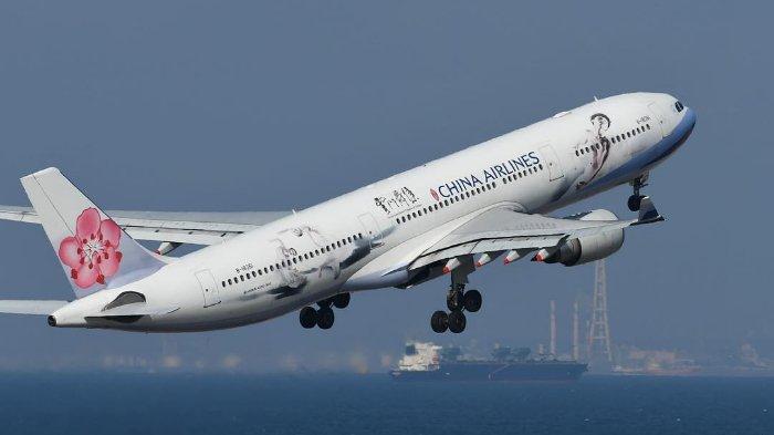 Ilustrasi Pesawat Terbang China Airlines