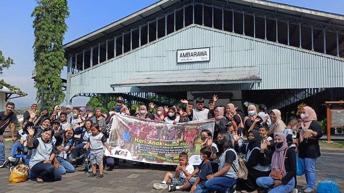 Rayakan libur Natal dan Tahun Baru, kamu bisa menjajal serunya naik kereta api istimewa relasi Ambarawa-Tuntang PP, berikut jadwalnya.