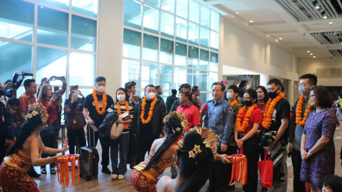 Lion Air resmi terbang perdana rute Bali-Tiongkok PP bersamaan dengan perayaan Tahun Baru Imlek 2023 pada Minggu (22/1/2023) kemarin.