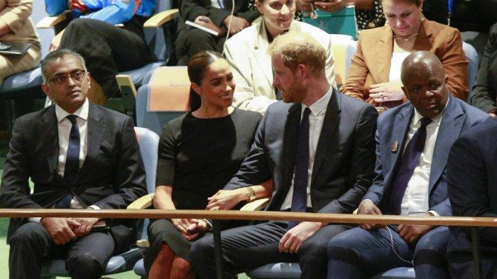 Pangeran Harry dan Meghan Markle, Duke dan Dutchess of Sussex, selama upacara penghargaan UN Nelson Mandela Prize 2020 di PBB di New York pada Senin(18/7/2022).