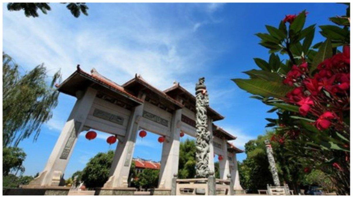 Taman Budaya Tionghoa di TMII, destinasi wisata yang bisa dikunjungi saat liburan Tahun Baru Imlek lokasinya dekat hotel dan tempat sewa motor.