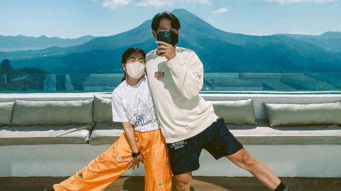 Potret liburan seru ala Tarra Budiman dan kelurga saat di Bali.