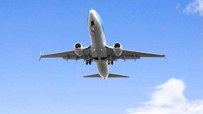 TUI Airways. Penerbangan TUI Airways baru-baru ini mengalami turbulensi dan terdengar ledakan besar dari mesin pesawat.