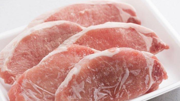 Simak cara simpan daging kurban di sini. Daging bisa awet 2 - 12 bulan di suhu yang tepat.