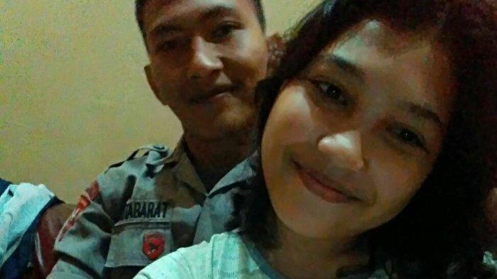 Brigadir Nofriansyah Yosua Hutabarat alias Brigadir J berpose bersama Vera Simanjuntak, pacarnya. Foto diunggah di akun Facebook Vera pada tahun 2016.