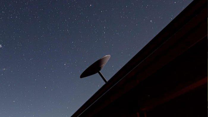 Ilustrasi internet satelit Starlink dari SpaceX