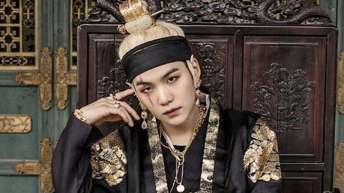 MV Daechwita dari Suga BTS (Agust D) raih 300 juta.