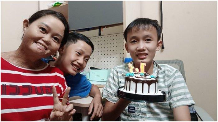 Ngan bersama dua putranya