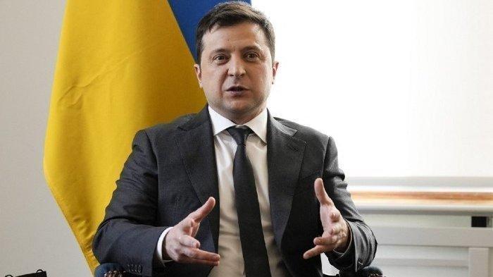 Presiden Ukraina Volodymyr Zelenskyy saat menghadiri pertemuan dengan Perdana Menteri Inggris selama Konferensi Keamanan Munich di Munich, Jerman selatan, pada 19 Februari 2022.