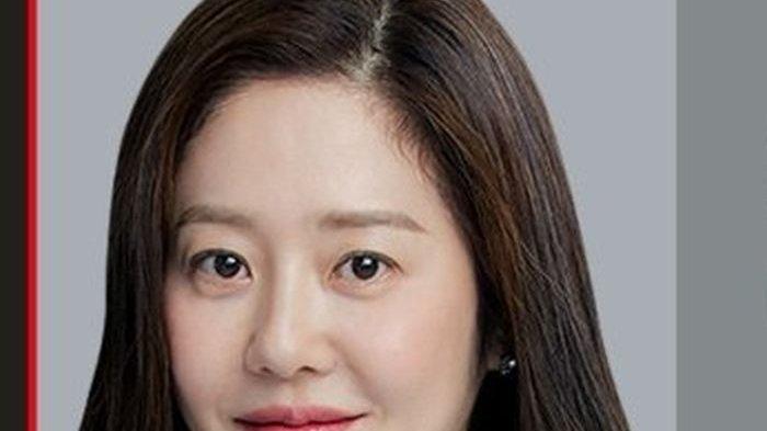 Profil pemain drama Korea Mask Girl, Go Hyun Jung.