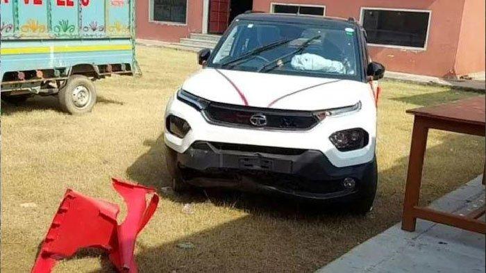 Viral pengantin pria tabrak tamu undangan pakai mobil hadiah dari mertua