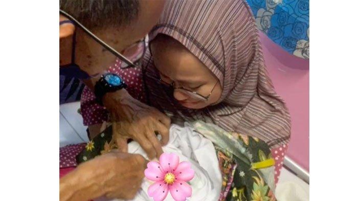 Wanita keguguran, sempat ketemu dengan bayinya, pilu tak bisa menyusui
